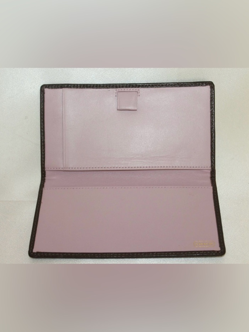 Coach Lilac and Dark Brown Leather Card Sleeve with Gold Foil Logo - Picture 4 of 5